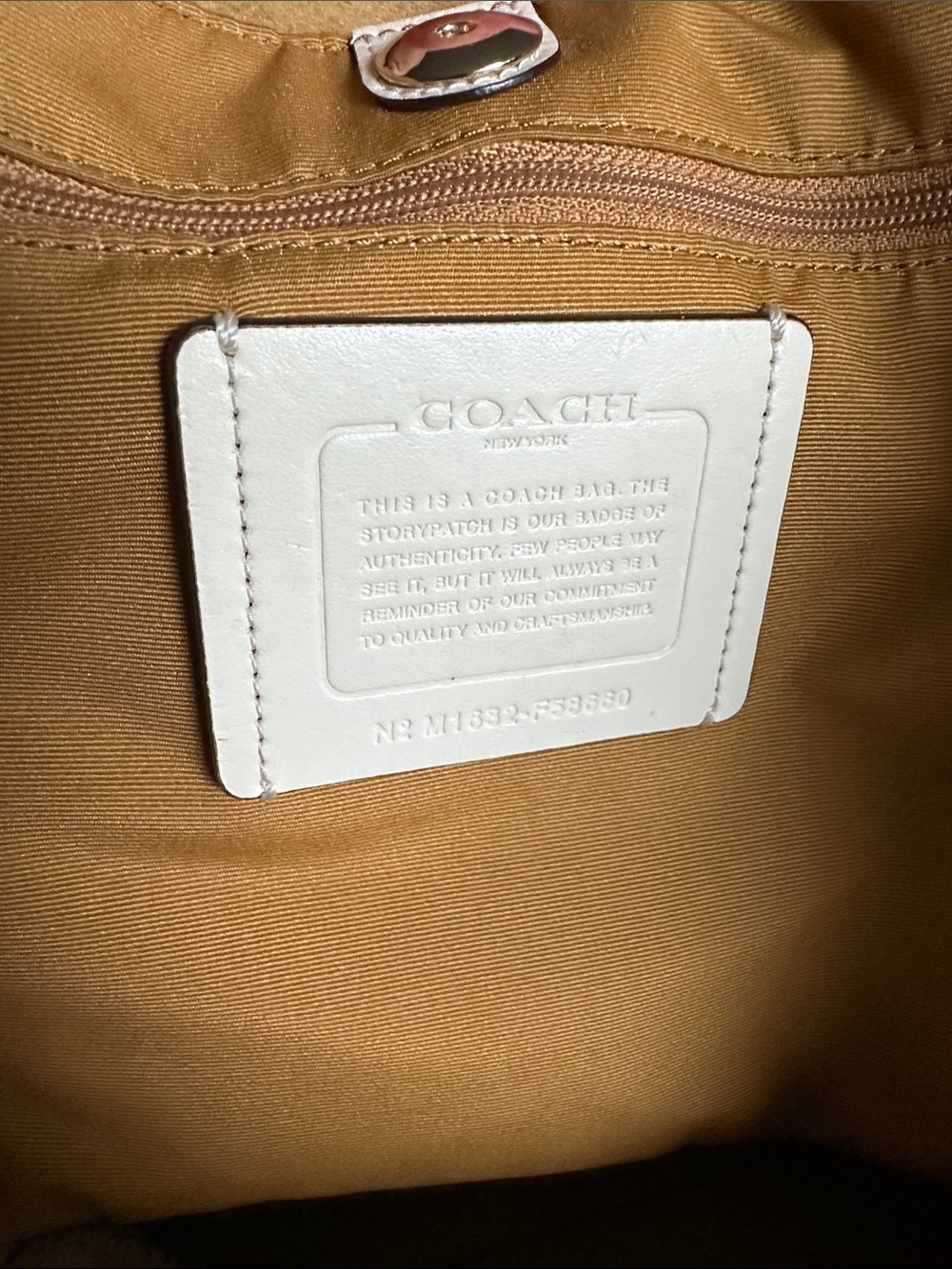 Coach Cream Leather Tote with Signature Gold Tag - Picture 4 of 6